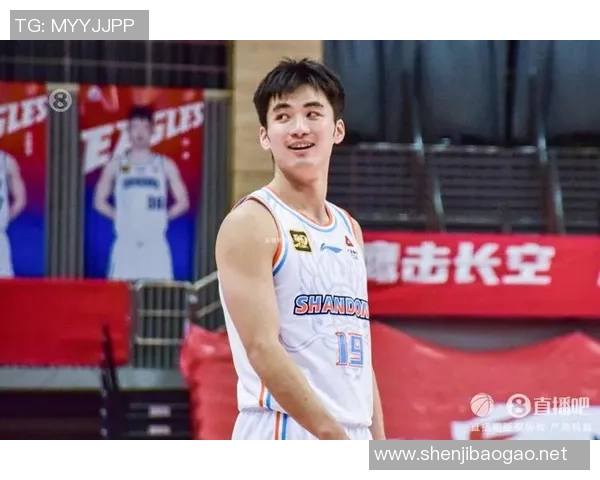 五分钟5犯规，于德豪0分1篮板1助攻详细表现 上海112-83山东 CBA杯赛